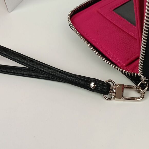 Betsey Johnson Black and White Bow Zip Around Wristlet / Wallet - Picture 8 of 8